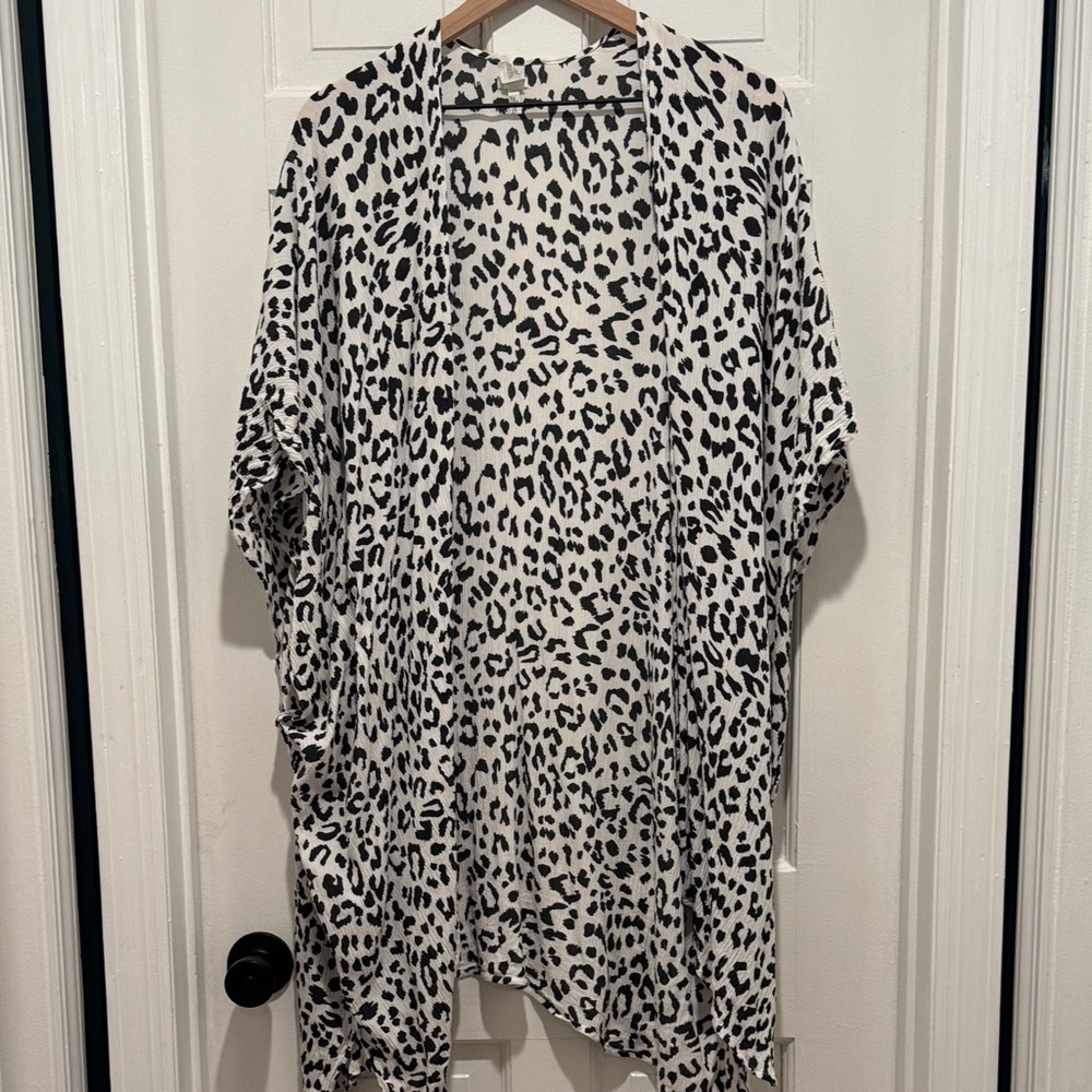Aerie Gauze Animal Print Kimono